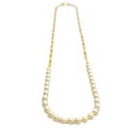 Collier de perles en plastique, laiton, avec perle de plastique, Plaqué d'or 18K, styles différents pour le choix & pour femme, plus de couleurs à choisir Environ 18 pouce, Vendu par PC