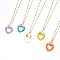 Collier en laiton fait à la main, coeur, Plaqué d'or, pour femme & émail, plus de couleurs à choisir Environ 17.7 pouce, Vendu par PC