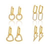 Huggie Hoop Drop Earring, laiton, Placage de couleur d'or, styles différents pour le choix & pavé de micro zircon & pour femme, Or, Vendu par paire