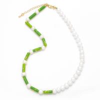 Collier de perles en plastique, perle de plastique, avec Jaspe d'impression & laiton, avec 2 chaînes de rallonge, Plaqué or 18K, pour femme, couleurs mélangées .7 pouce, Vendu par PC