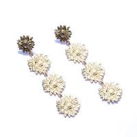 Zinc Alloy Drop Earring, Flower, plated, fashion jewelry & for woman 