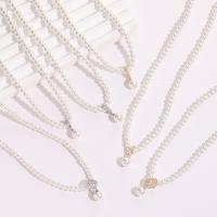 Collier de perles en plastique, perle de plastique, avec laiton, avec 1.97 chaînes de rallonge, Plaqué d'or 14K, styles différents pour le choix & pavé de micro zircon & pour femme, plus de couleurs à choisir .75 pouce, Vendu par PC