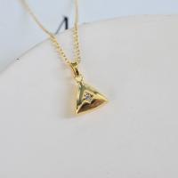 Collier de bijoux de titane, Acier titane, avec 1.97 chaînes de rallonge, triangle, Placage de couleur d'or, pour femme & avec strass, doré .75 pouce, Vendu par PC