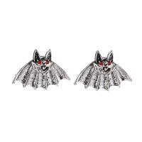 Zinc alliage strass Stud Earring, alliage de zinc, Chauve-souris, Placage de couleur argentée, bijoux de mode & pour femme & avec strass, argent Vendu par paire