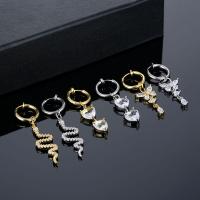 Huggie Hoop Drop Earring, Нержавеющая сталь 316, полированный, Мужская & разные стили для выбора & инкрустированное микро кубического циркония, Много цветов для выбора, продается PC