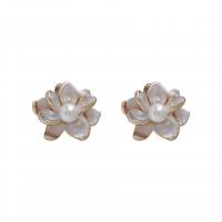 Brass Stud Earring, with Plastic Pearl, Flower, gold color plated, fashion jewelry & for woman & enamel, white 