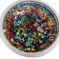 Décoration de pierre perles, Mine de bismuth, styles différents pour le choix, plus de couleurs à choisir, 10-11cm, Vendu par PC