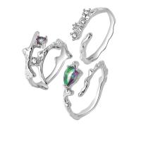 Anneau de cuivre de Zircon, laiton, avec zircon cubique, Placage de couleur platine, styles différents pour le choix & pour femme, plus de couleurs à choisir, Vendu par PC