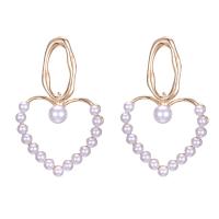 Boucle d'oreille en alliage de zinc en plastique perle, avec perle de plastique, coeur, bijoux de mode & pour femme & creux, blanc Vendu par paire