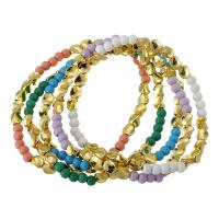 Pulseras de latón, metal, chapado en color dorado, Joyería & para mujer, más colores para la opción, 3*4*4mm,5*4*4mm, longitud:aproximado 6 Inch, Vendido por UD