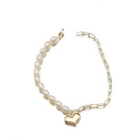 bracelet en laiton de perle d'eau douce cultivée, avec laiton, coeur, Plaqué or 18K, bijoux de mode & pour femme Environ 8.3 pouce, Vendu par PC