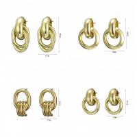 Boucle d'oreille de goutte en fer, Placage de couleur d'or, styles différents pour le choix & pour femme, 16-27mm, Vendu par paire