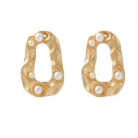 Plastic Pearl Zinc Alloy Earring, with Plastic Pearl, fashion jewelry & for woman, golden 