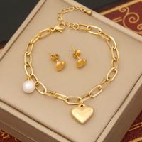 Conjuntos de joyería de acero inoxidable, acero inoxidable 304, con Perlas plásticas, Corazón, chapado en color dorado, diferentes estilos para la opción & para mujer, Vendido por UD