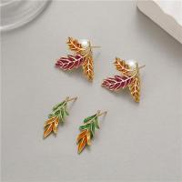 Brass Stud Earring, with Plastic Pearl, Leaf, gold color plated, fashion jewelry & enamel 