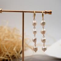 Süßwasser Perle Messing Ohrring, mit Natürliche kultivierte Süßwasserperlen, goldfarben plattiert, Modeschmuck & verschiedene Stile für Wahl & für Frau, zwei verschiedenfarbige, Two pearls:40mm,Three pearls:60mm,Four pearls:70mm, verkauft von Paar