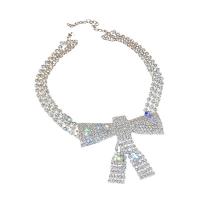 Mode Choker Halskette, Zinklegierung, Schleife, plattiert, für Frau & mit Strass, Silberfarbe, Länge:ca. 39.4 cm, verkauft von PC