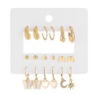 Boucle d'oreille de zinc alliage strass goutte, alliage de zinc, avec Acrylique, Placage de couleur d'or, 9 PCS. & pour femme & avec strass, 4-29mm, Vendu par fixé