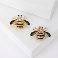 El esmalte Broche, aleación de zinc, Abeja, chapado en color dorado, Joyería & para mujer & con diamantes de imitación, más colores para la opción, 31x24mm, Vendido por UD