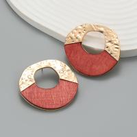 Wood Earring, цинковый сплав, с деревянный, Другое покрытие, ювелирные изделия моды & Женский, золотой продается Пара