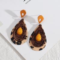 Wood Earring, цинковый сплав, с деревянный, Каплевидная форма, ювелирные изделия моды & Женский, Много цветов для выбора продается Пара