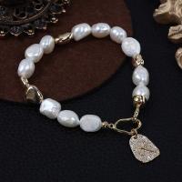 bracelet en laiton de perle d'eau douce cultivée, avec laiton, Placage de couleur d'or, bijoux de mode & pour femme, blanc, 8-9mm Environ 17 cm, Vendu par PC