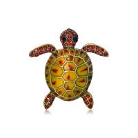 Broche de diamantes de imitación de la aleación de Zinc, con diamantes de imitación, Tortuga, chapado en color dorado, Joyería & para hombre & esmalte, más colores para la opción, 33x34mm, Vendido por UD