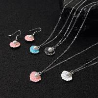 ensembles de bijoux de mode en alliage zinc, alliage de zinc, boucle d'oreille & collier, avec perle de plastique, coquille, Placage, styles différents pour le choix & pour femme, plus de couleurs à choisir, Vendu par fixé