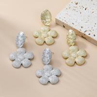 Zinc Alloy Drop Earring, Flower, plated, fashion jewelry & for woman 