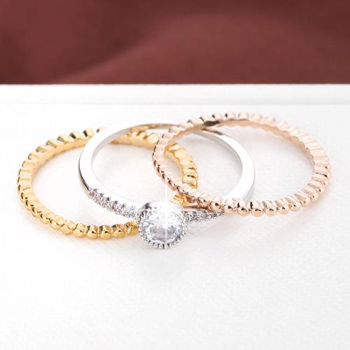 Ensemble d'anneau de laiton, Placage, trois pièces & normes différentes pour le choix & pavé de micro zircon & pour femme, Vendu par fixé