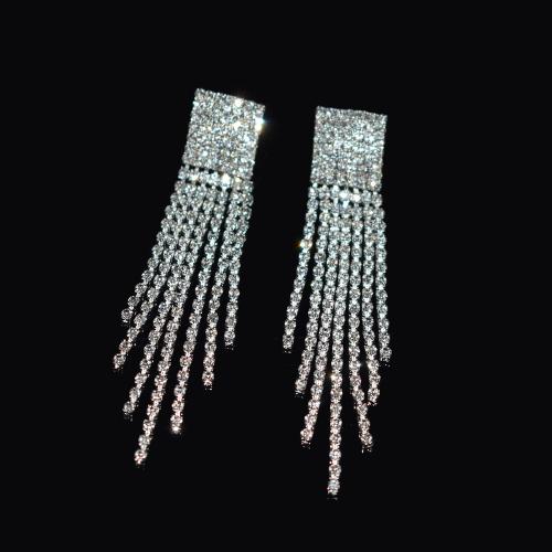 Fashion Fringe Earrings, Messing, Modeschmuck & für Frau & mit Strass, Silberfarbe, 68x15mm, verkauft von Paar