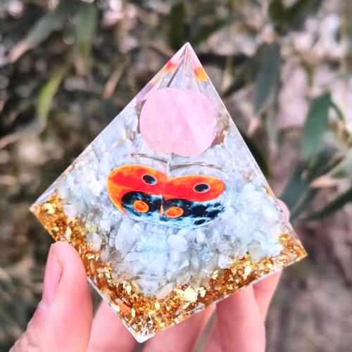 Synthetic Resin Pyramid Decoration, with Gemstone, Pyramidal [