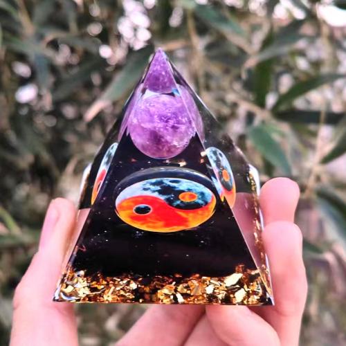 Synthetic Resin Pyramid Decoration, with Gemstone, Pyramidal [