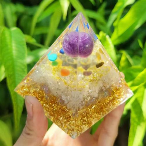 Synthetic Resin Pyramid Decoration, with Gemstone, Pyramidal [