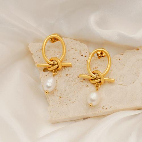 Boucles d'oreilles en acier titane, avec perle de plastique, Placage de couleur d'or, pour femme, blanc Vendu par paire