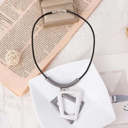 Collier en alliage de zinc, bijoux de mode & pour femme Environ 45 cm, Vendu par PC