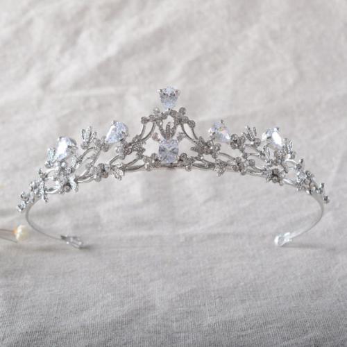 Tiaras nupciales, aleación de zinc, con cúbica circonia, chapado en color de plata, Joyería & para mujer & con diamantes de imitación, plateado, diameter 140mm, height 35mm, arc length 280mm, Vendido por UD