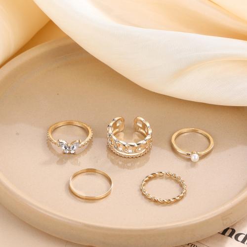 Zink-Legierung Ring Set, Zinklegierung, mit Kunststoff Perlen, plattiert, 5 Stück & Micro pave Zirkonia & für Frau, goldfarben, verkauft von setzen[