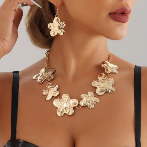 ensembles de bijoux de mode en alliage zinc, alliage de zinc, boucle d'oreille & collier, fleur, Placage de couleur d'or, styles différents pour le choix & pour femme, plus de couleurs à choisir, Vendu par paire[