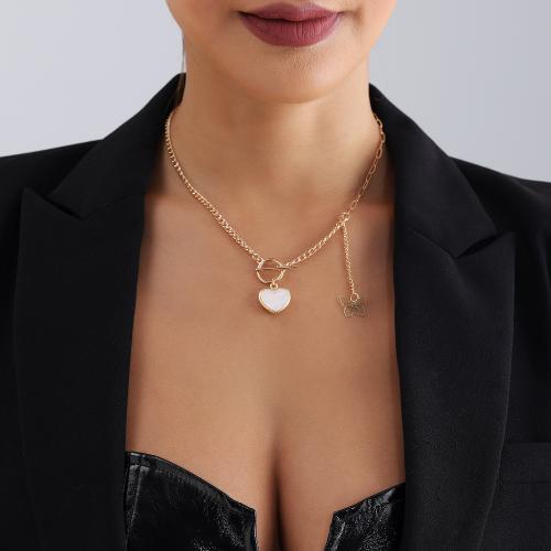 Collier en alliage de zinc, avec Huître perlière, coeur, Placage de couleur d'or, pour femme, Vendu par PC[