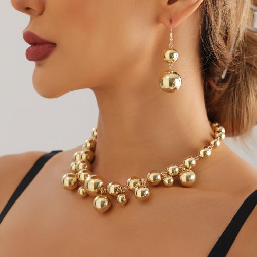 ensembles de bijoux de mode en alliage zinc, alliage de zinc, boucle d'oreille & collier, avec résine, Placage de couleur d'or, styles différents pour le choix & pour femme, plus de couleurs à choisir, Vendu par PC