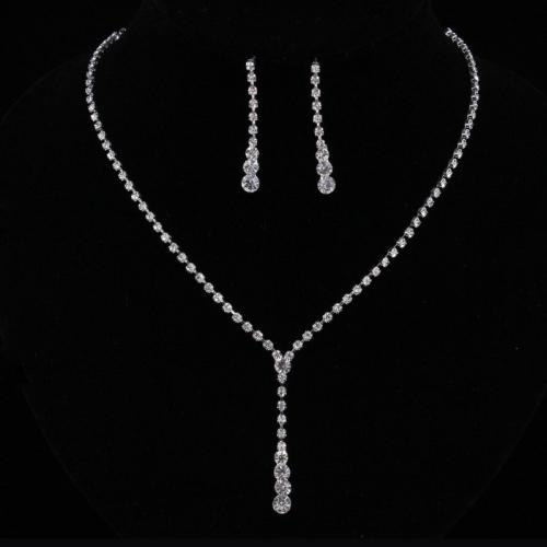 Strass Zink Legierung Schmuck Set, Zinklegierung, Ohrring & Halskette, mit Strass, mit Verlängerungskettchen von 5cm, silberfarben plattiert, 2 Stück & Modeschmuck & für Frau, Länge:ca. 45 cm, verkauft von setzen