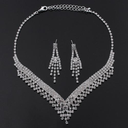 Strass Zink Legierung Schmuck Set, Zinklegierung, Ohrring & Halskette, mit Strass, mit Verlängerungskettchen von 5cm, silberfarben plattiert, 2 Stück & Modeschmuck & für Frau, earring 48*10mm, Länge:ca. 45 cm, verkauft von setzen