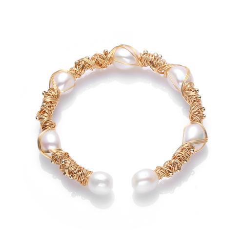 Cultured Freshwater Pearl Brass Bracelet, with Freshwater Pearl, fashion jewelry & for woman, golden Approx 17 cm 