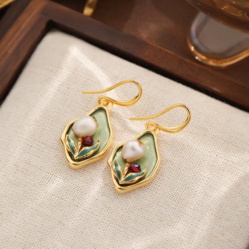 Boucles d'oreilles d'eau douce de Perle , laiton, avec perle d'eau douce cultivée, Placage de couleur d'or, pour femme & émail, vert Vendu par paire