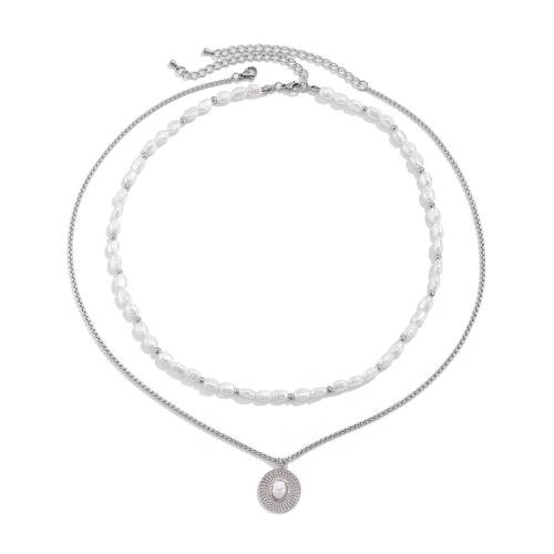 Collier de perles en plastique, fer, avec plastique revêtu de cuivre & perle de plastique & alliage de zinc, Placage de couleur argentée, bijoux de mode, argent, Vendu par PC