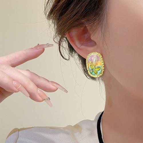 clou d'oreille en alliage zinc avec émail, alliage de zinc, avec perle de plastique, Placage de couleur d'or, bijoux de mode & avec strass, doré Vendu par paire[