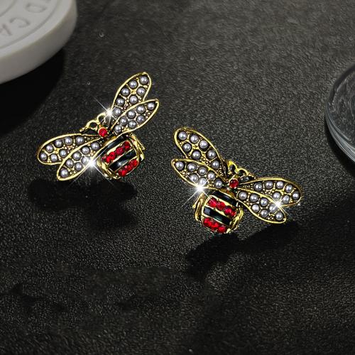 Zinc Alloy Rhinestone Stud Earring, with Plastic Pearl, Butterfly, plated, fashion jewelry & enamel & with rhinestone 