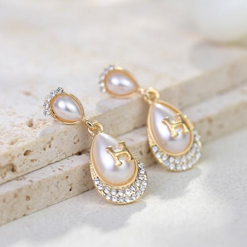 Pendiente de aleación de cinc con perlas plásticas, aleación de zinc, con Perlas plásticas, chapado en color dorado, Joyería & con diamantes de imitación, dorado, 13x34mm, Vendido por Par