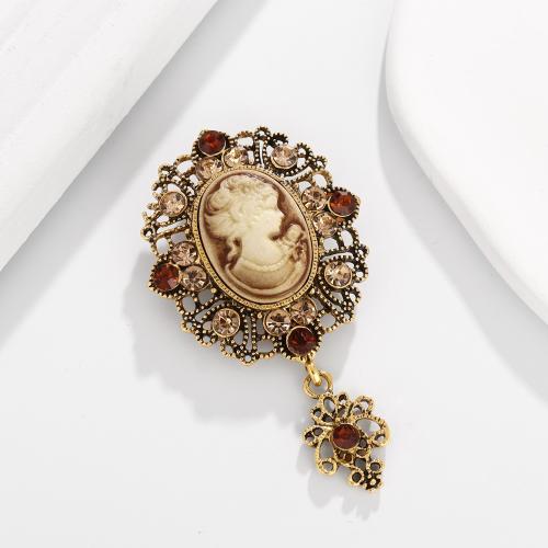 Zinc Alloy Jewelry Brooch, Unisex & with rhinestone 